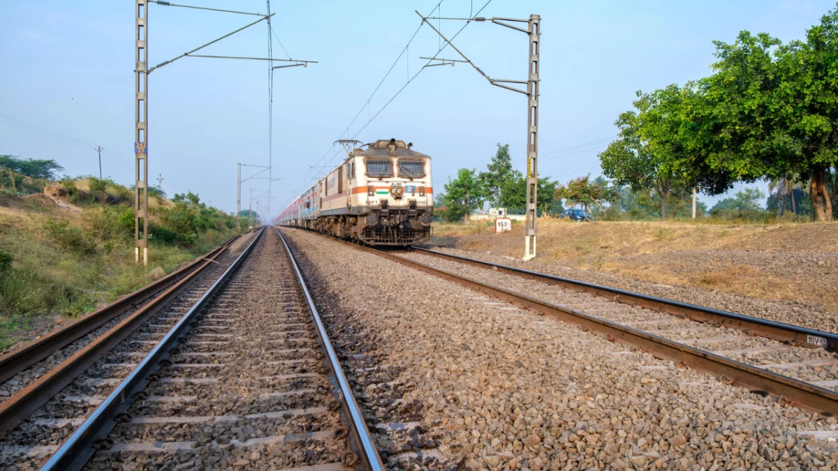 Railways to prepare reservation charts eight hours in advance