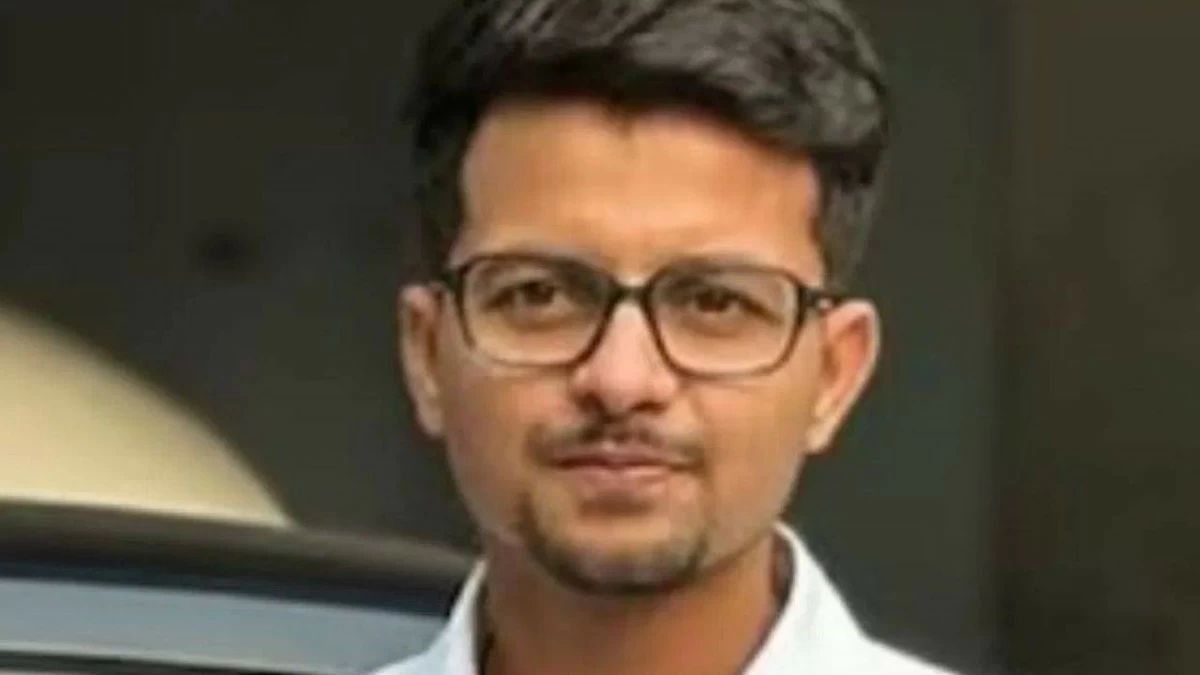 Monojit was no ordinary student. He was a longtime face of the TMC youth wing on campus (TV9 Network)








