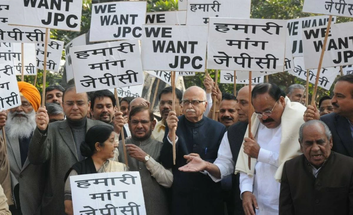 MP's belonging to BJP led by L.K. Advani and NDA leader Sharad Yadav demanding a Joint Parliamentary Committee (JPC) probe in the mobile 2G spectrum Scam outside Parliament House in New Delhi on Monday December 13, 2010. (Photo by Sondeep Shankar/Getty Images)