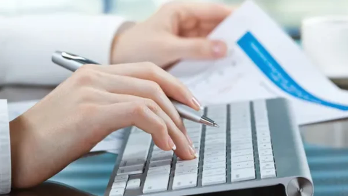 The process of fiing income tax return (ITR) begins by choosing the appropriate form for a taxpayer and one should choose it with care as filing income tax in an inapprorpiate form can create a lot of trouble for the filer. (Picture Credit: depositphotos)