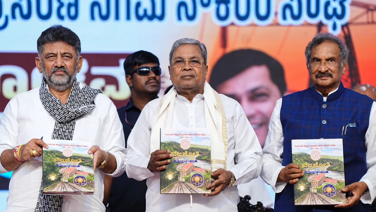 The political arena of Karnataka has always been known to be volatile, and the current Congress government is no exception. There was a strong rumour in the state that the party may push for a reshuffle at the top. (Photo credit: PTI)