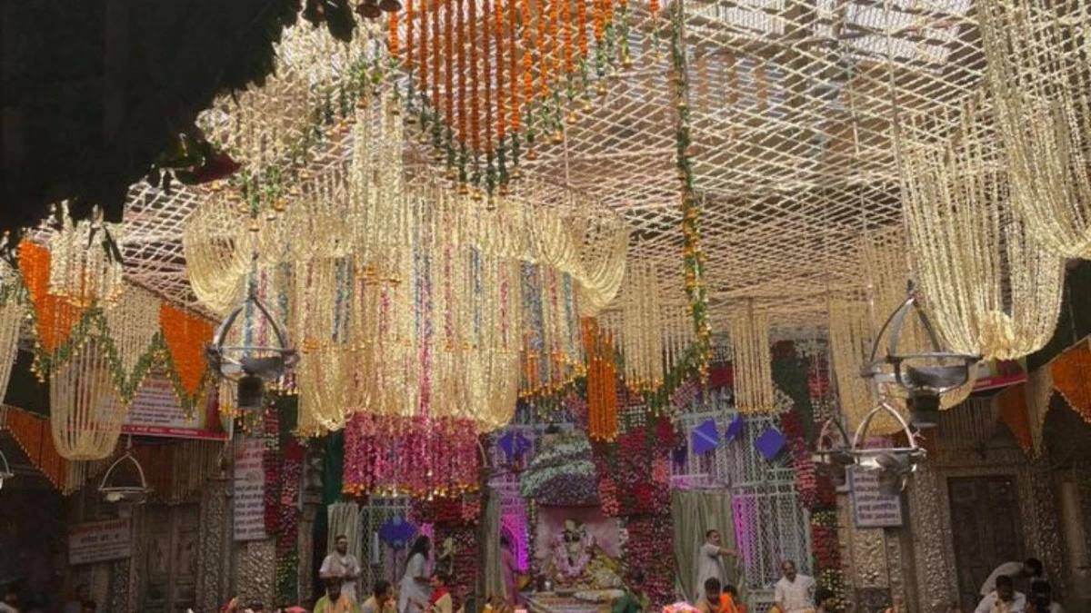 Banke Bihari temple: The most revered Hindu temple in Vrindavan, the house of the playful idol of Lord Krishna, Banke Bihari. Lakhs of devotees visit each day for aarti and divine energy. (Photo credit: Instagram)