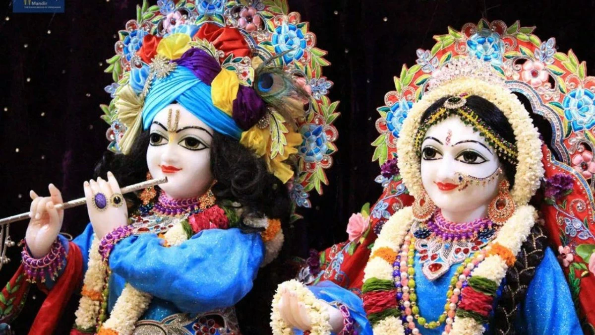 Akshayapatra temple: Popular among the world as it is run by the Akshaya Patra foundation, which funds free meals for kids and all. One of the most magnificent temple with beautiful Radha Krishna idols.