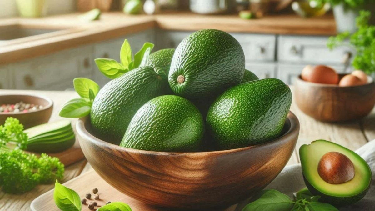Avocados: Loaded with healthy monounsaturated fats, avocados support weight gain. (Photo credit: Ai)
