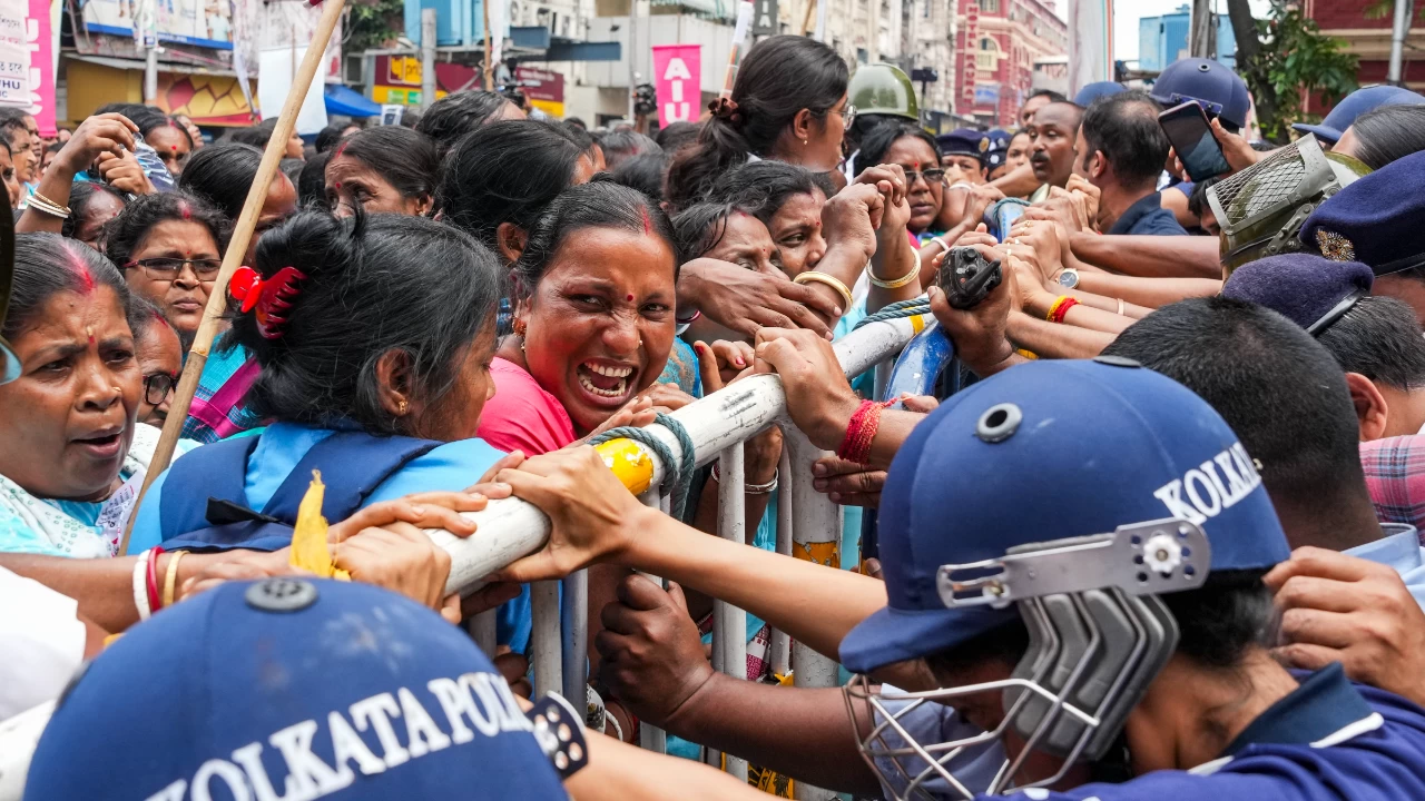 The former government school teachers who lost their jobs in the landmark judgment have issued a warning of a fresh agitation. (Photo credit: PTI)