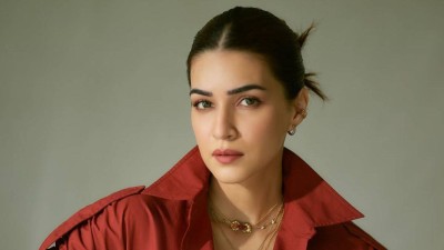 It&#039;s confirmed! Kriti Sanon replaces Kiara Advani in Ranveer Singh&#039;s Don 3

[Photo credit: Instagram/@kritisanon]