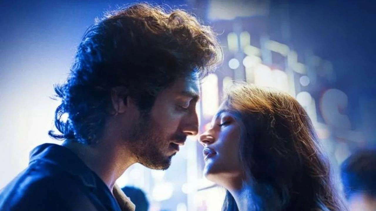 Saiyaara box office collection Day 1: Mohit Suri's film exceeds expectations
[Photo Credit: Pinterest]