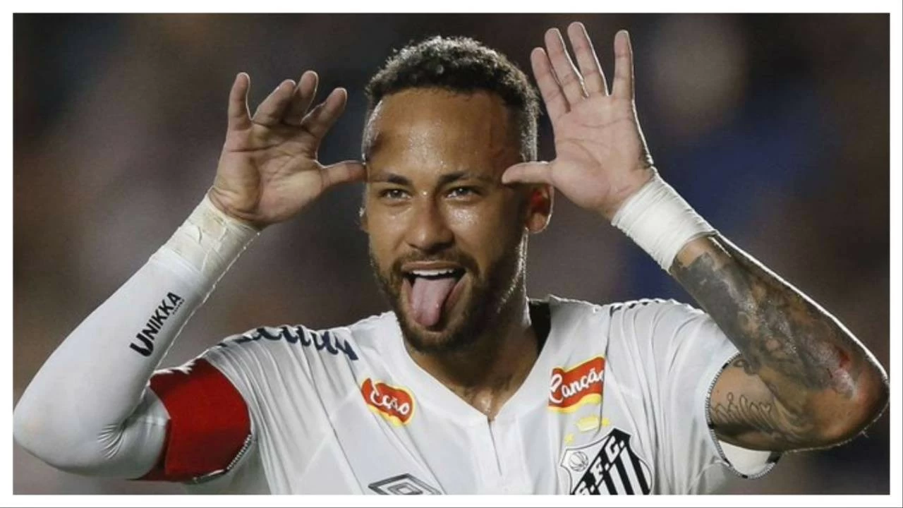 Neymar Jr celebrating after scoring for Santos. (Image via 'X')