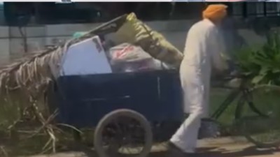 Retired IPS officer in Chandigarh collects litter in his locality