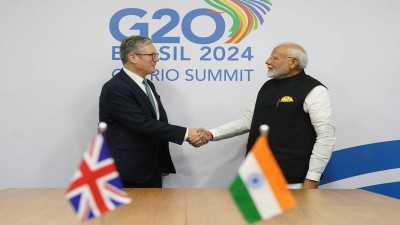 Prime Minister Narendra Modi and UK Prime Minister Sir Keir Starmer during a bilateral meeting at the G20 summit at the Museum of Modern Art on November 18, 2024 in Rio de Janeiro, Brazil.
