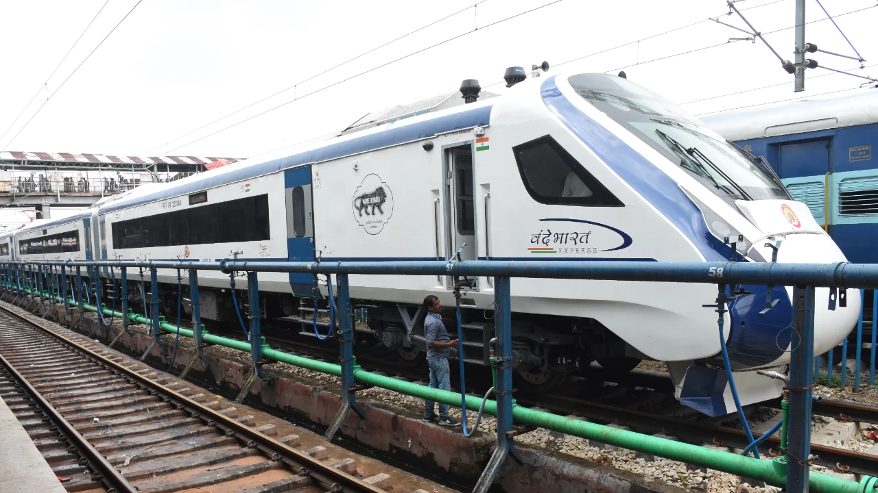 A Vande Bharat Express train may have eight, 16 or 20 coaches. (Photo credit: Santosh Kumar//HT via Getty Images)