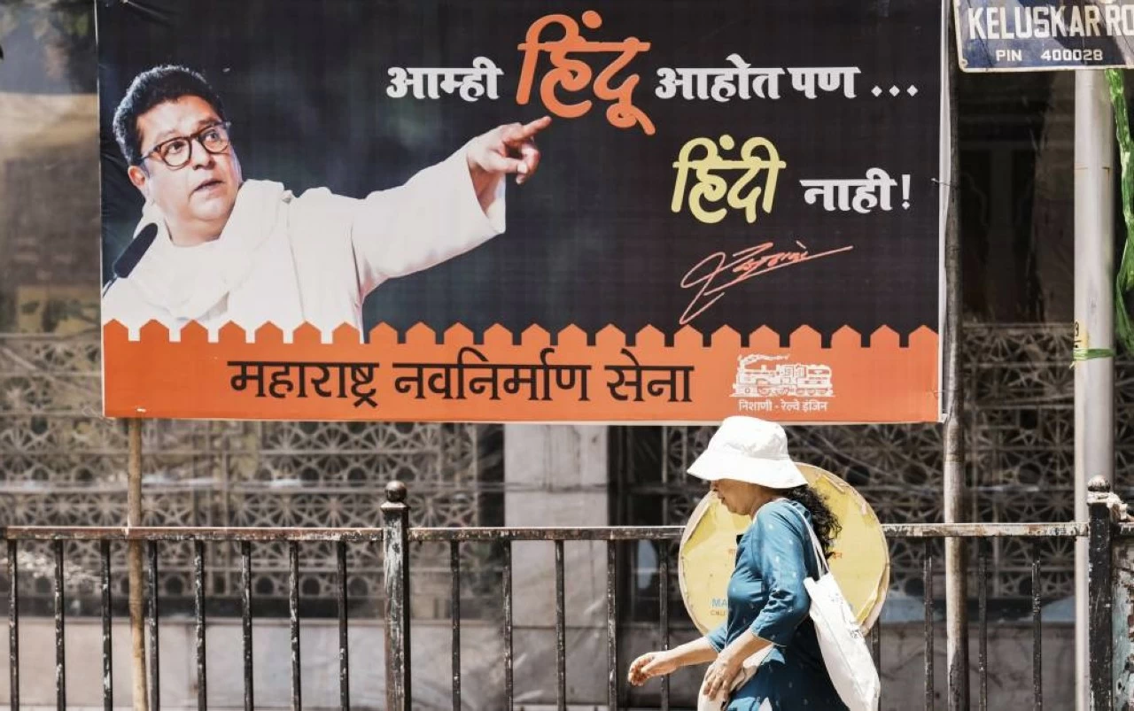 A college student in Navi Mumbai suffered serious injuries after an online argument over the use of the Marathi language in a WhatsApp group turned violent. (Representative image)