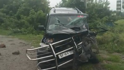 Two AP DSPs killed in car accident. 