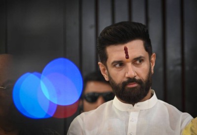  Paswan lashed out at the government saying that the morale of criminals in Bihar was "sky-high."