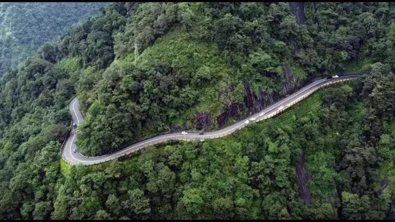 A view of the Wayanad hill road where the twin tunnel project is set to be constructed 