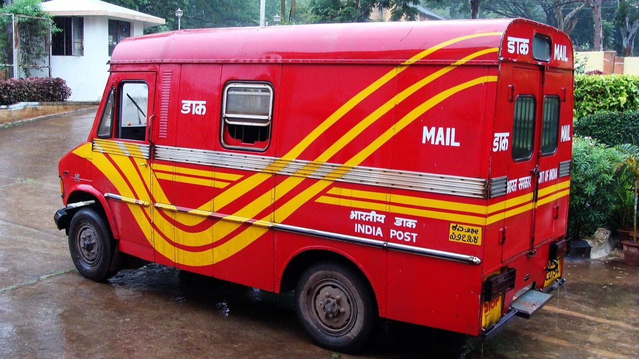 India Post is set to merge both of its services into Speed Post