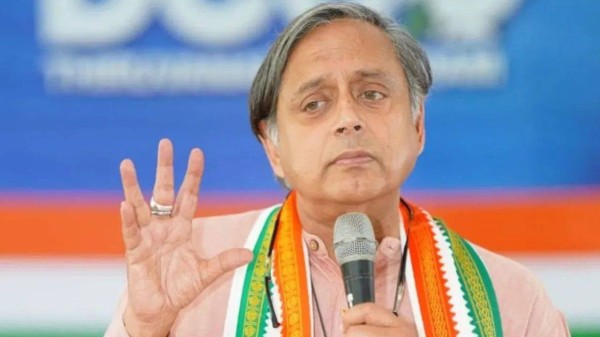 ‘Why so touchy’: SC to BJP leader while extending stay on defamation proceedings against Shahsi Tharoor over 'scorpion' remark against PM