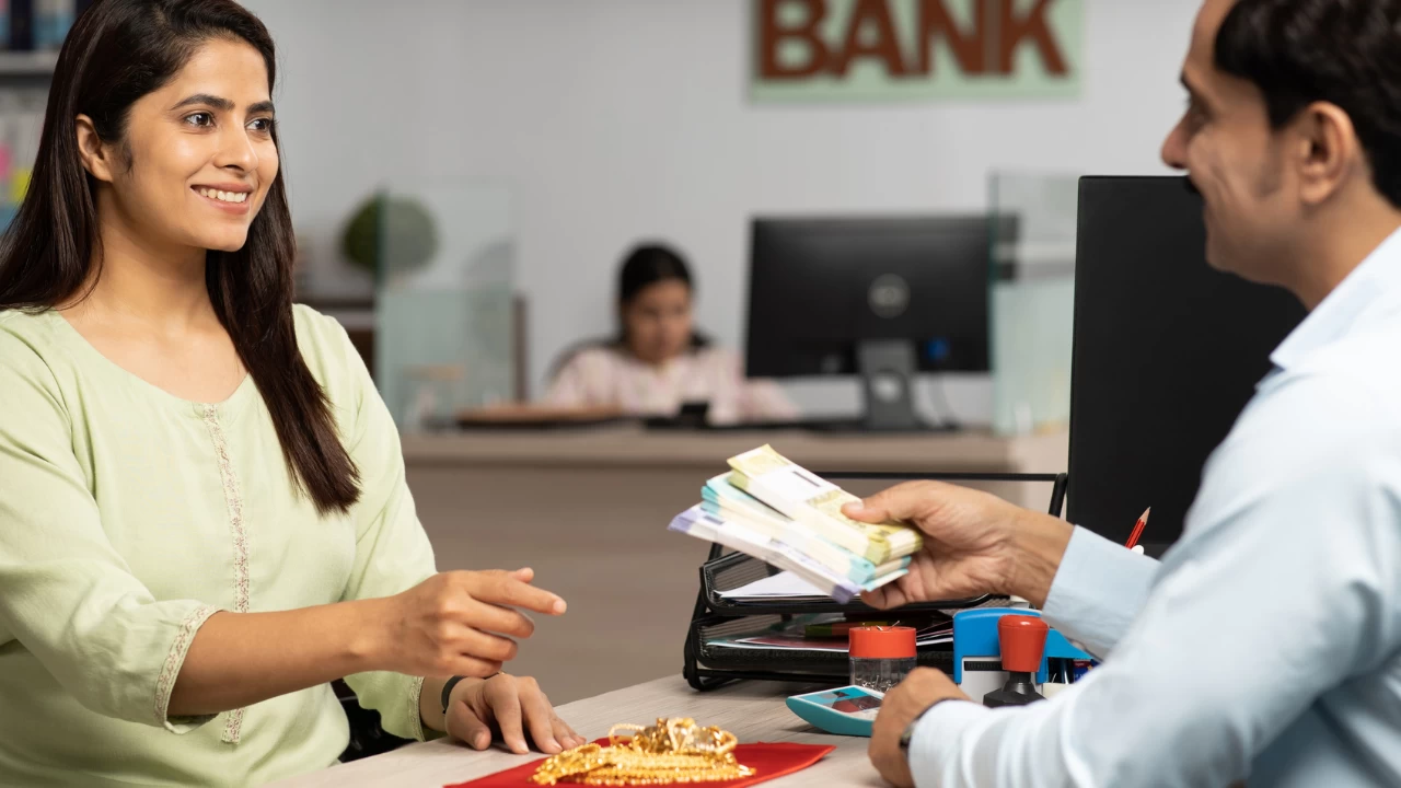 The RBI guideline on gold loans that are set to come into effect from January 1, 2026 will make access to loans more hassle-free and it could push up offtake of this category of credit even more. (Picture Credit: Getty Images)