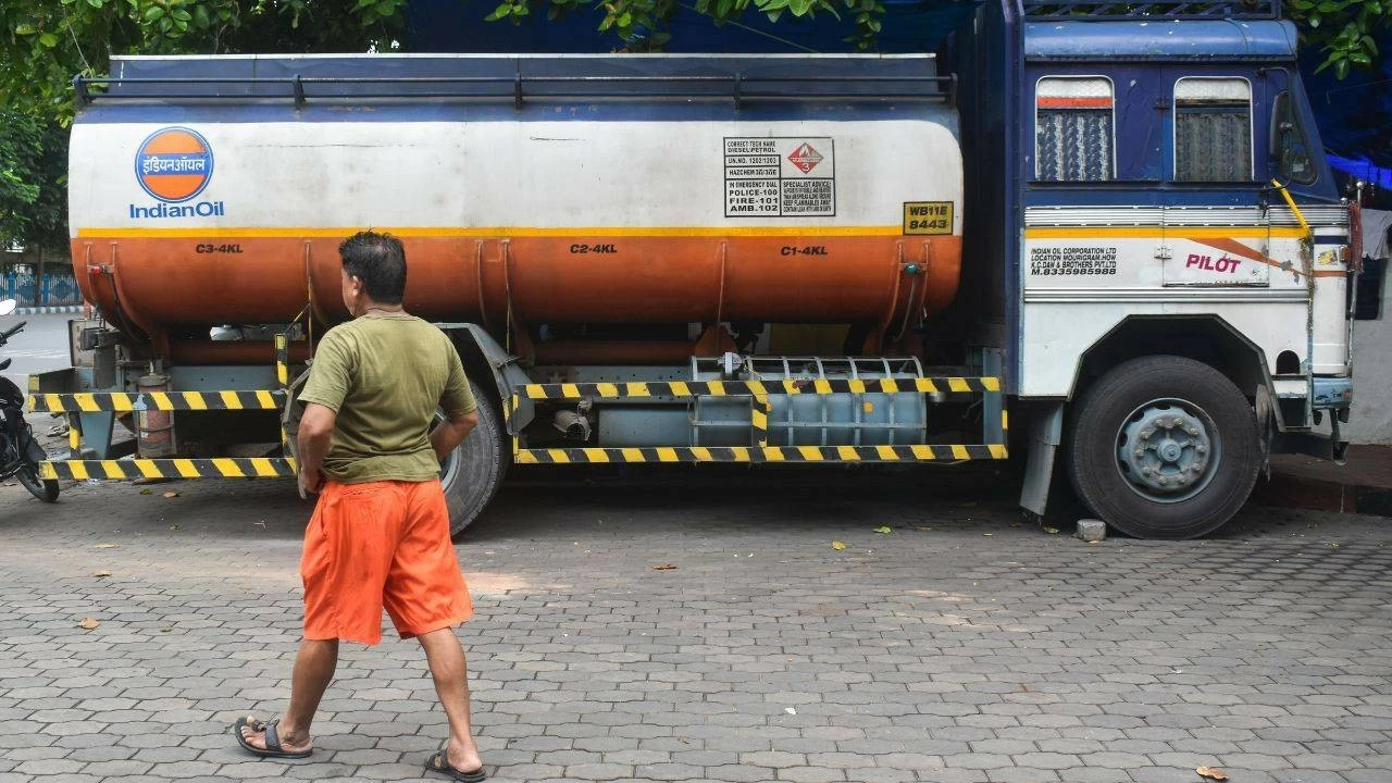 Reports from Russian media have also indicated that the Indian government has not issued any directives to domestic refineries to cease Russian oil imports or to seek alternative suppliers