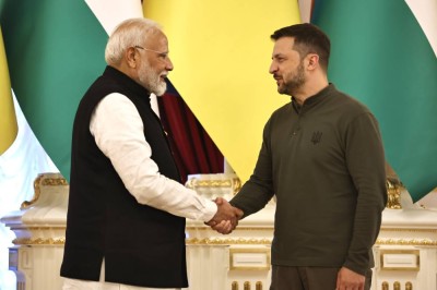 Prime Minister of India Narendra Modi (L) shakes hand with President of Ukraine Volodymyr Zelenskyi (R) during official meeting on August 23, 2024 in Kyiv, Ukraine.
