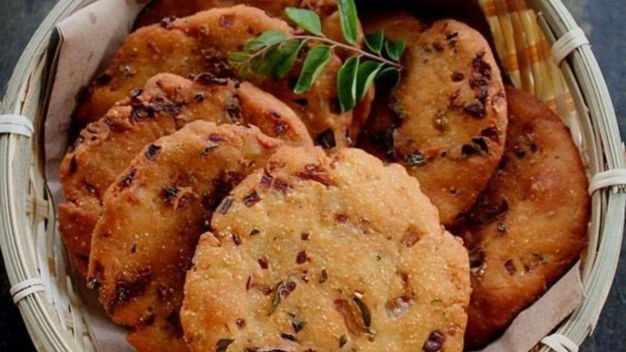 Maddur Vada recipe (Photo credit: Pinterest)