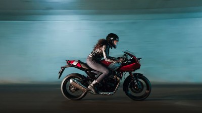 Triumph Thruxton 400