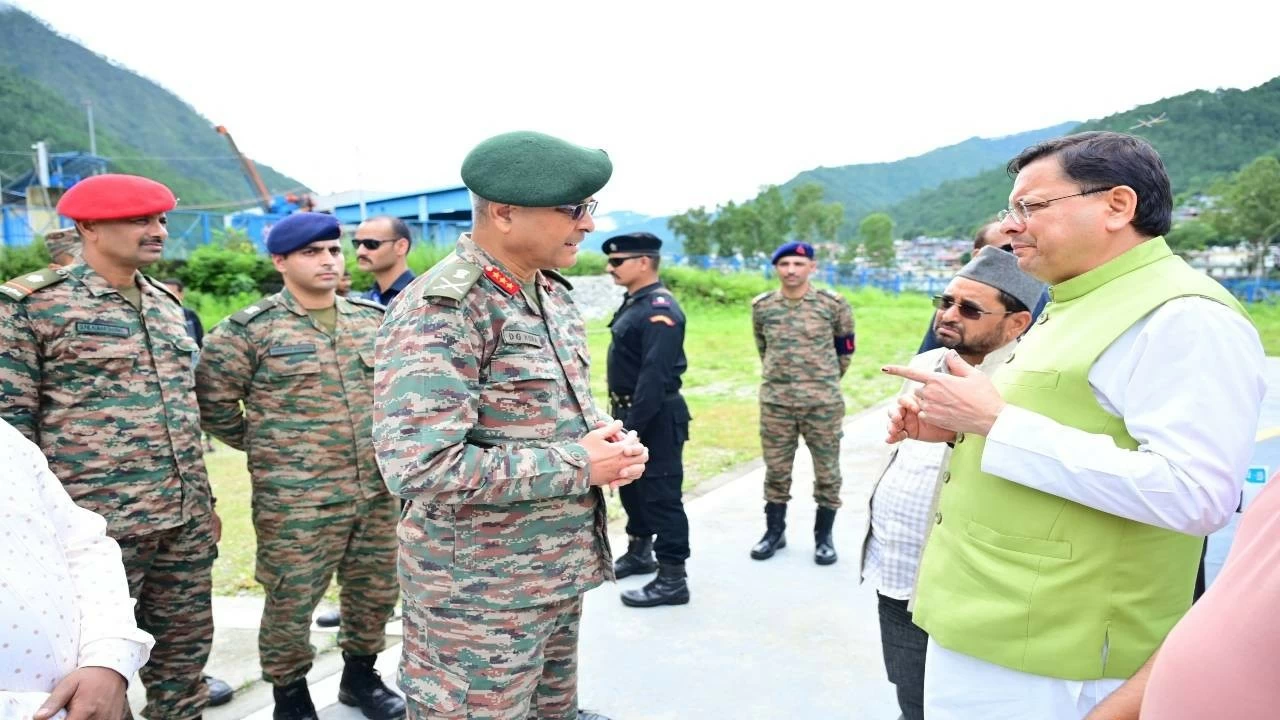 CM Dhami took  stock of situation and asked army, ITBP personnel about rescue 