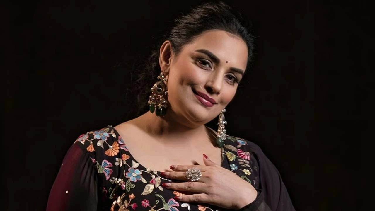 Legal proceedings against actor Shwetha Menon stayed by HC 