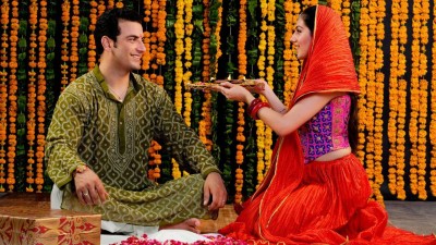 5 Rakhi gifts for your sister-in-law to make her feel special