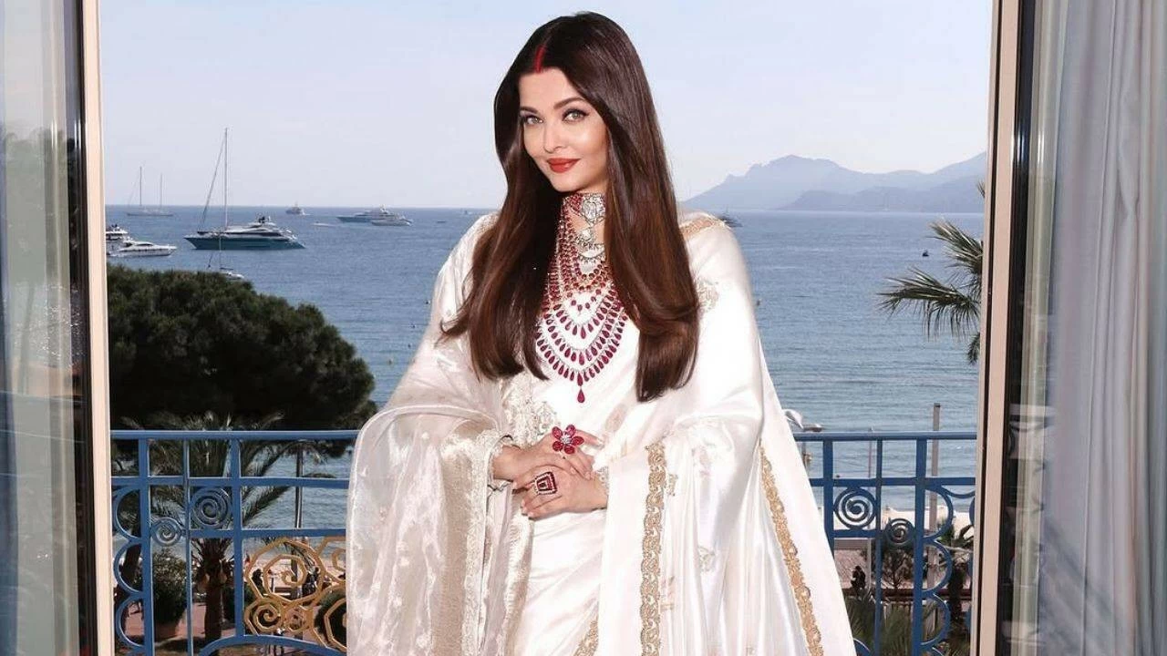 What makes Aishwarya Rai Bachchan second richest actress in India?
