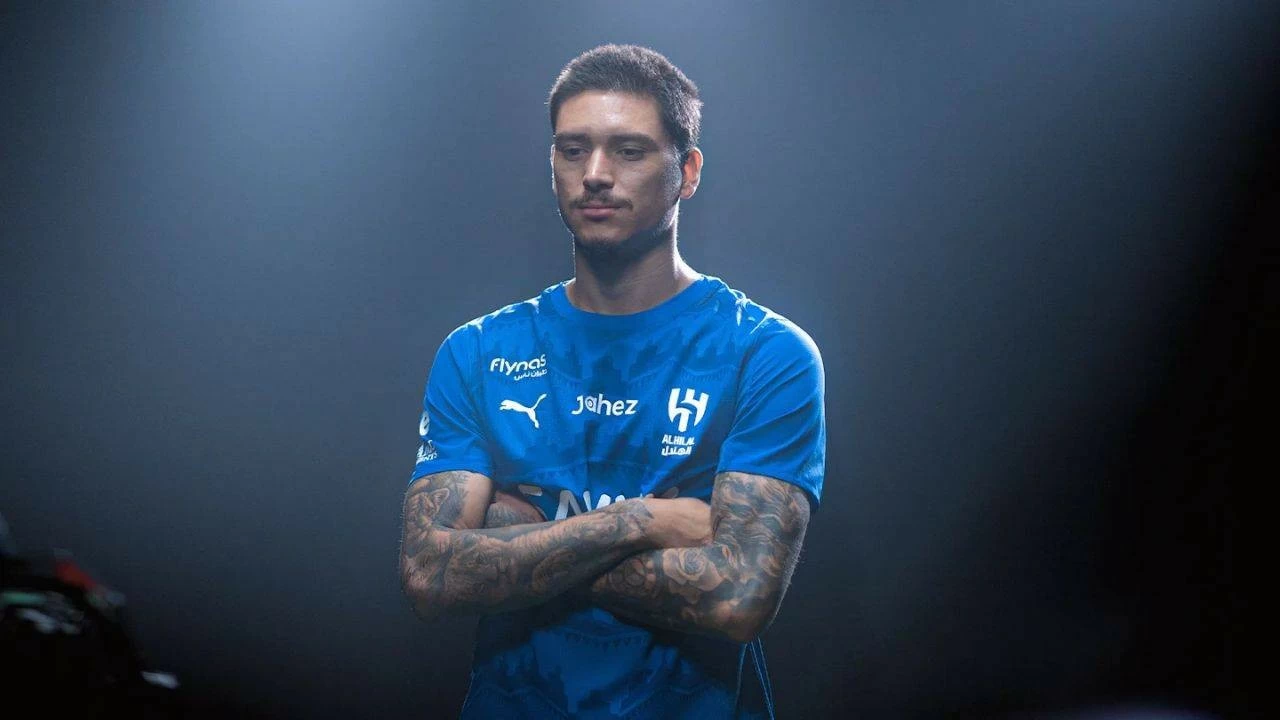 Darwin Nunez joined Al Hilal on a three-year contract.