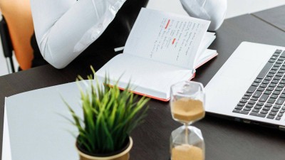 Techie calls it quits after 3 weeks; CEO threatens him