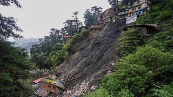 Landslide_in_Uttarakhand_village