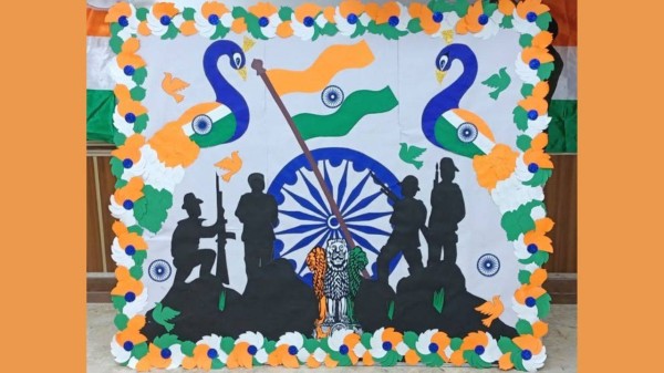 Creative Independence Day board decoration ideas for school and library