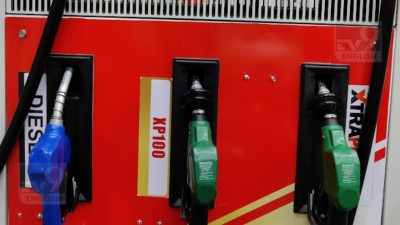 Supreme Court stops action on 10  year diesel, 15  year petrol vehicles in Delhi