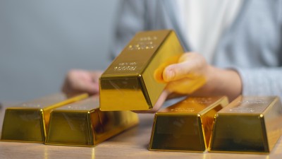 While analysts noticed a slght decline in the safe-haven demand for gold due to the geo-political developments, there is also a dip in the overall demand in metallic gold in the high-consuming market of Asia.