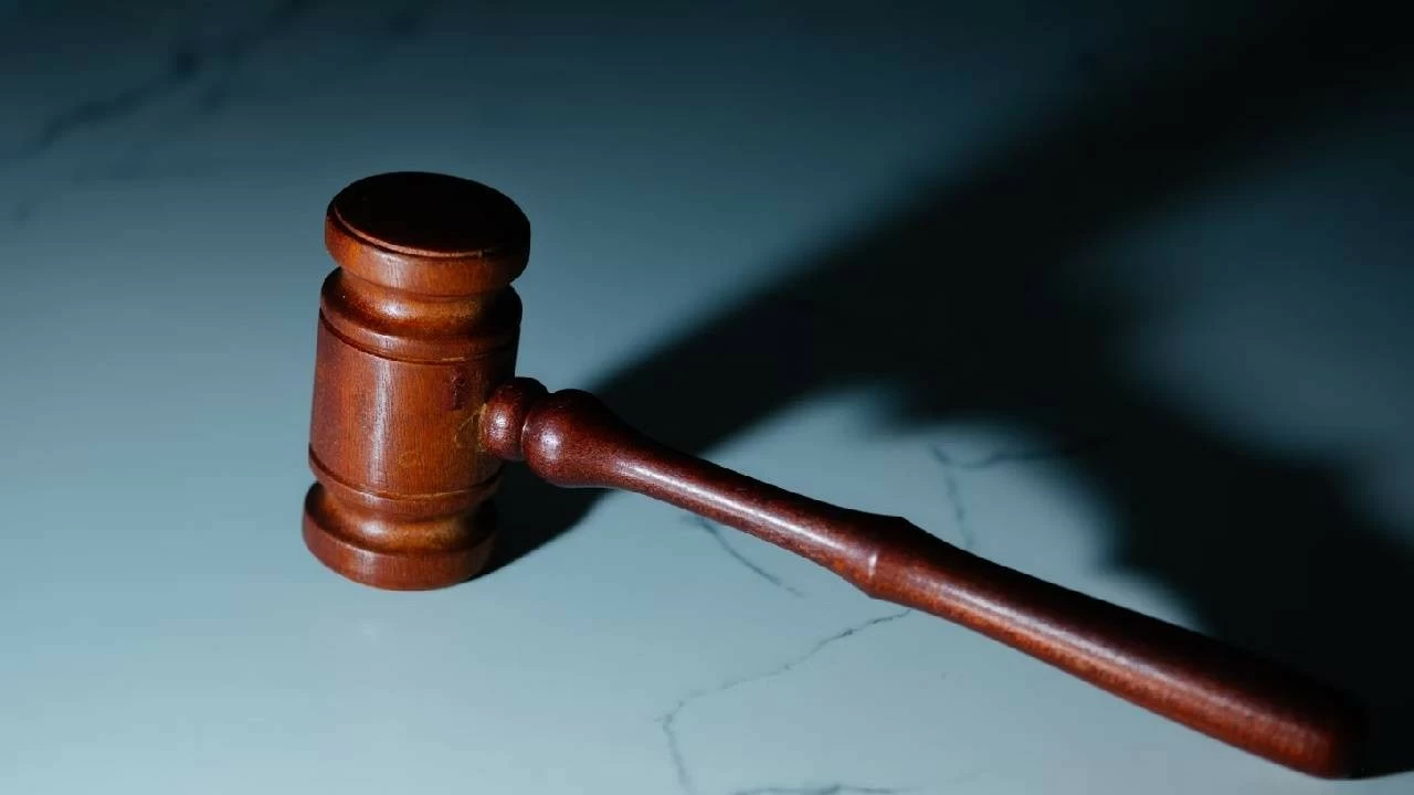 The case pertains to a Rs 1 crore life insurance policy purchased by Shwetha's husband, Siryas Pothiraj, in April 2020. 