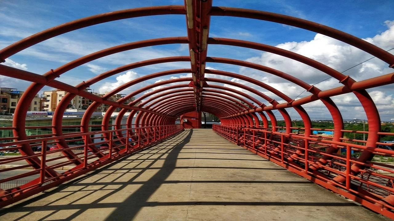 Delhi PWD is planning to build a new skywalk at Madhuban Chowk in North West Delhi. (Representational image | Source: Unsplash)