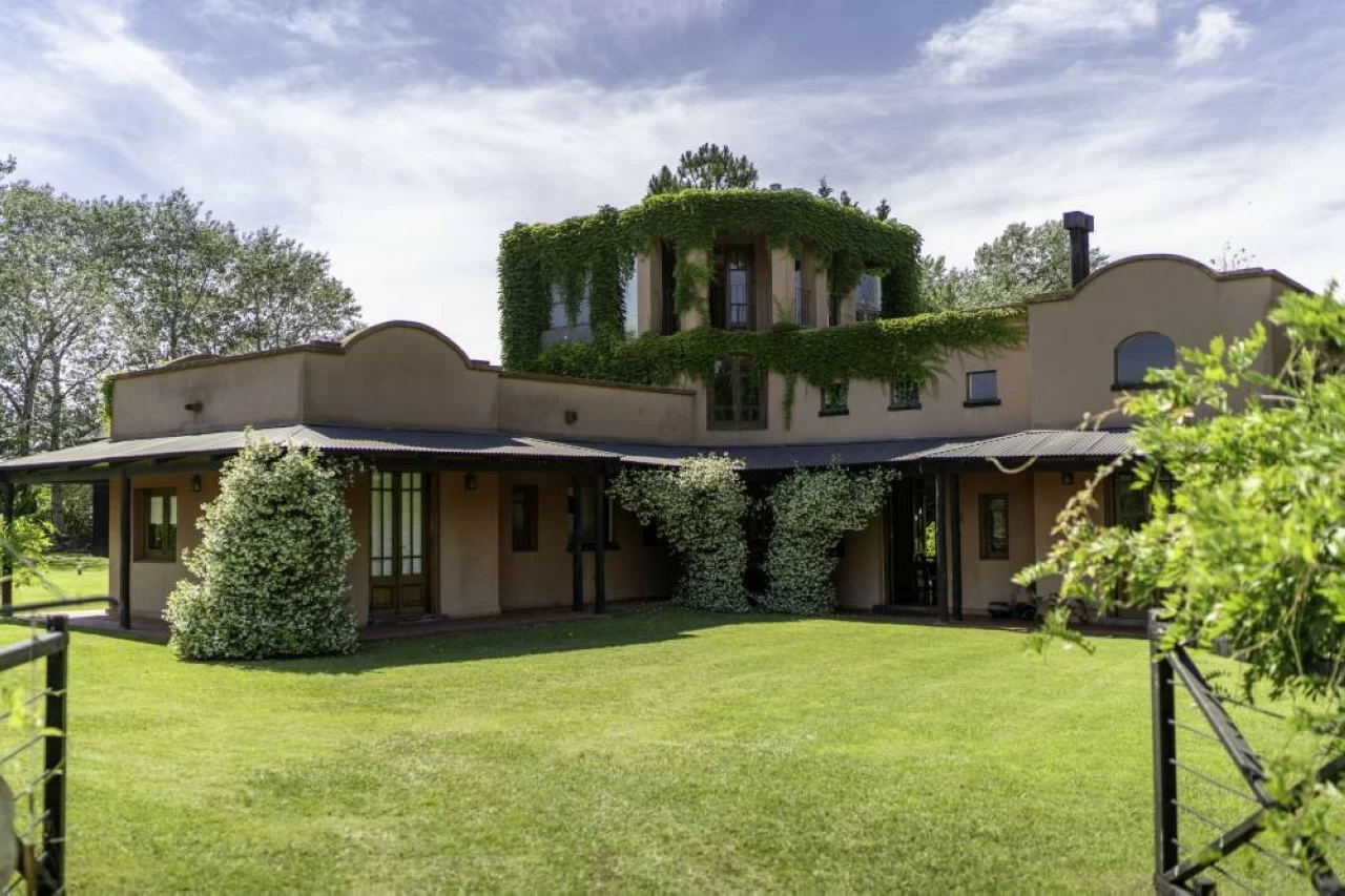 RBI’s three Lonavala bungalows up for sale, offering Mumbaikars a chance to own property in a celebrity-favourite neighbourhood. (Representative image)