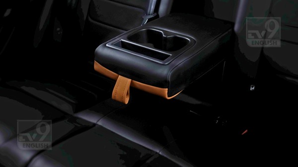 citroen-basalt-x-teaser-2