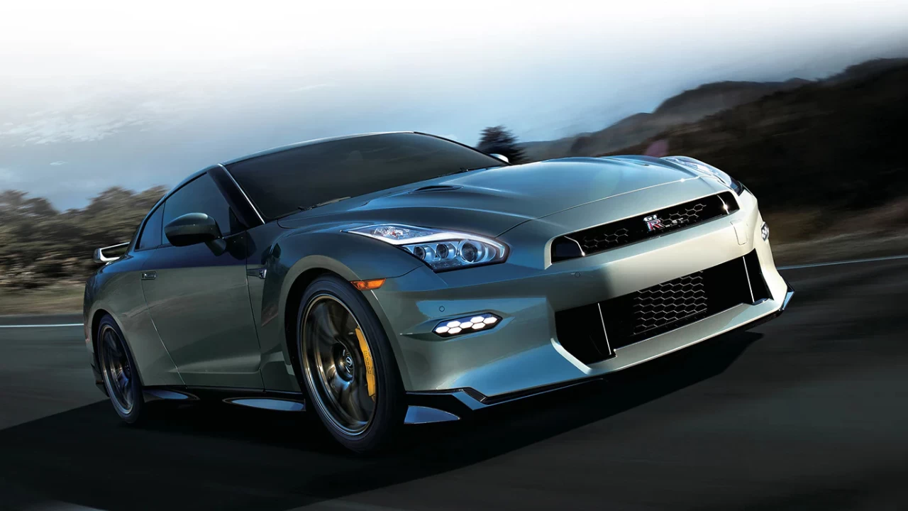 Nissan GT-R