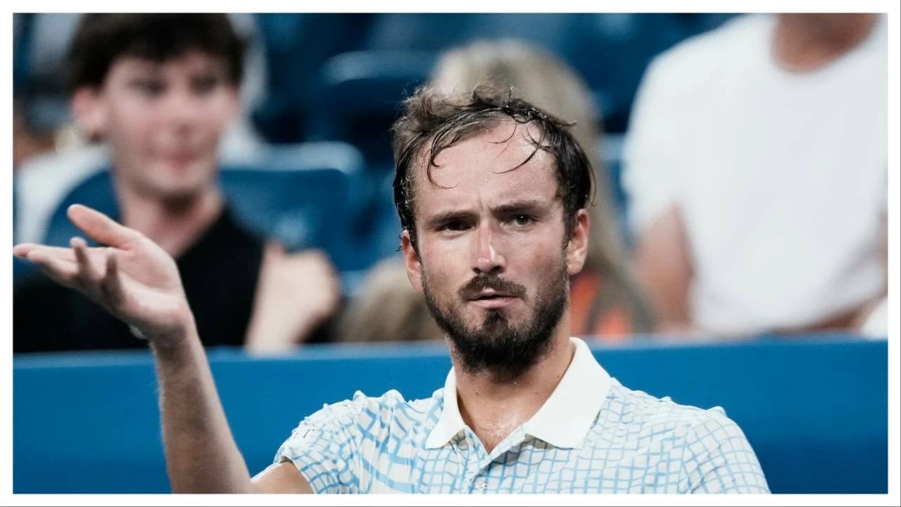 Daniil Medvedev reacts during his US Open first round match against Benjamin Bonzi. 