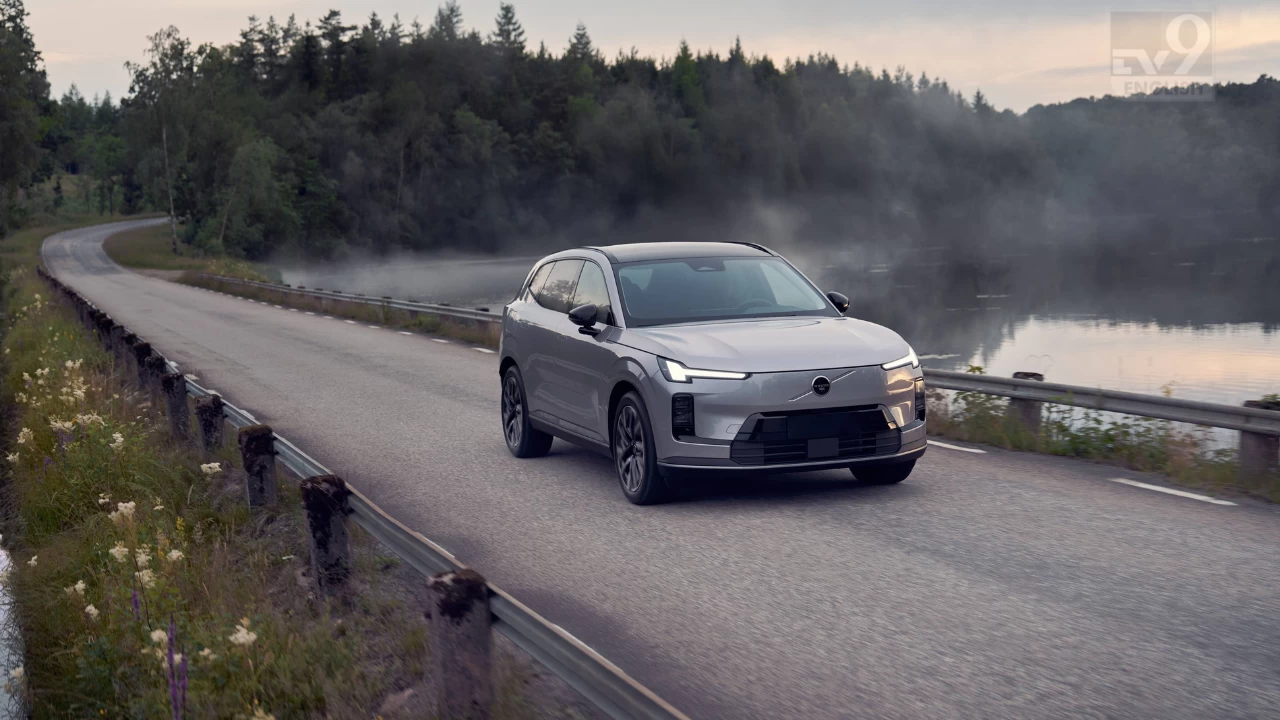 2025 Volvo XC70 to be a plug-in hybrid