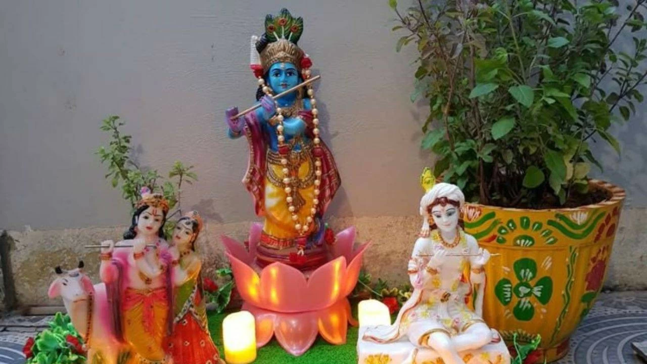 Easy last-minute decoration ideas for your home temple to celebrate Radha Ashtami 2025