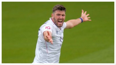England&#039;s bowler Jamie Overton unsuccessfully appeals for the wicket during the fifth Test against India in London on July 31.