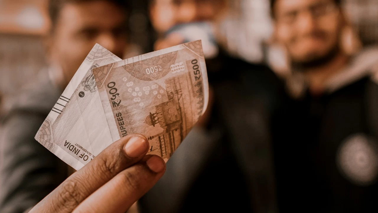 The video shows three traffic police officers in Gurugram imposing a 'fine' of Rs 1,000 on a Japanese tourist named Kaito. (Photo credit: Unsplash)