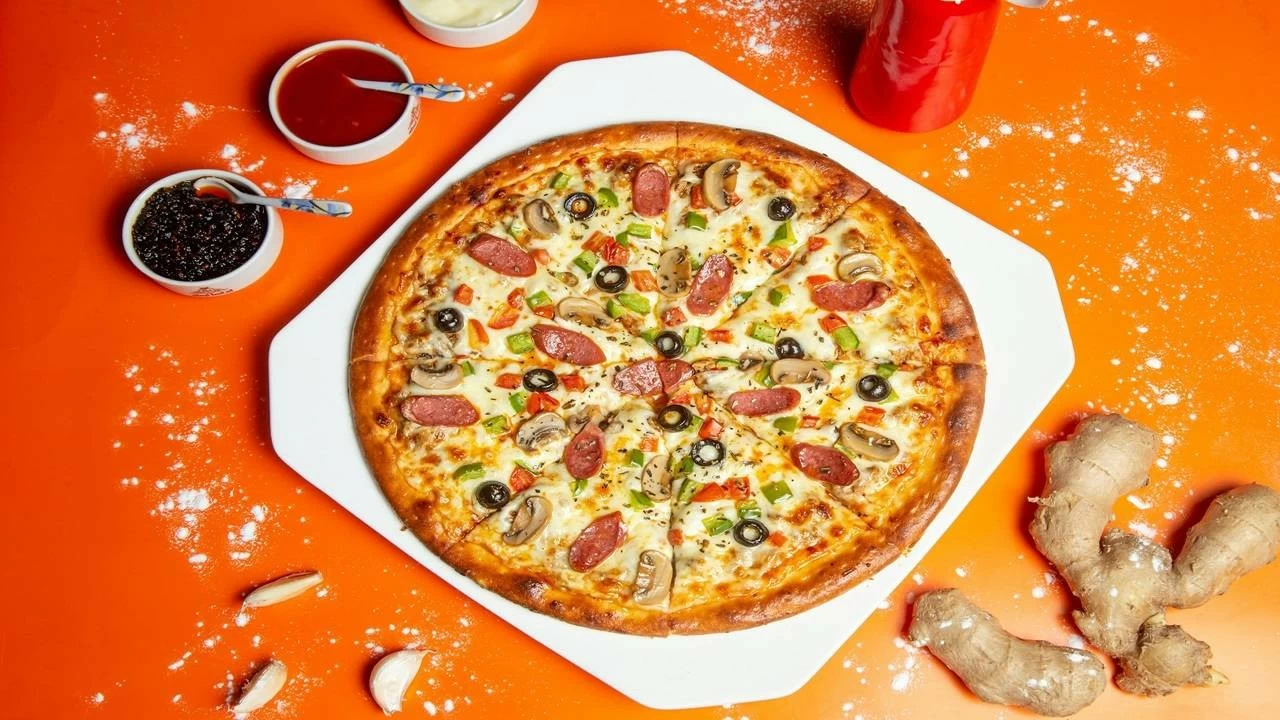 Yuyuan Tantian, a social media account linked to Chinese state broadcaster CCTV, said that Domino’s Pizza saw over four times its normal customer traffic around 9 pm on September 3 -- the day the parade was held. (Representative image: Photo Credit: Unsplash