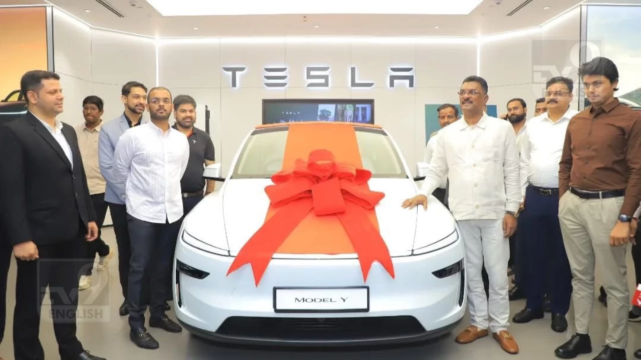 Tesla has delivered its first Model Y in India to Maharashtra Transport Minister Pratap Sarnaik. Prices start at ₹59.89 lakh, with deliveries in 3 cities.
