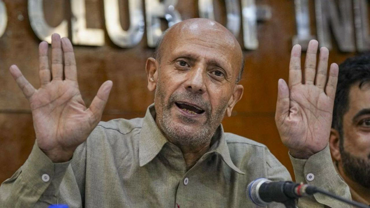 The Baramulla MP has alleged that HIV-positive inmates were intentionally lodged with Kashmiri prisoners.