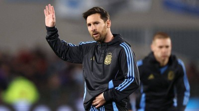 Emotional Lionel Messi scored a brace in what might be his final home game.